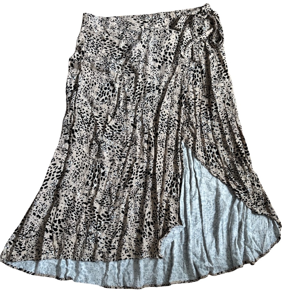 Maurices Asymmetrical Animal Print Skirt - Black and White